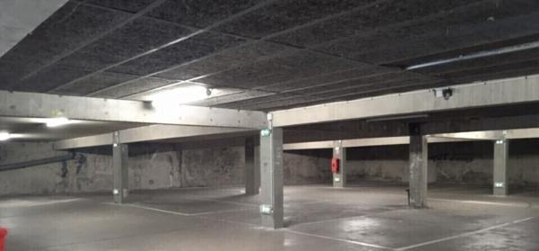 REIMS - RUE BERTRAND DE MUN - PLACE DE PARKING