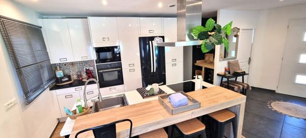 Les Arcs-sur-Argens (83460) - commodités - piscine - climatisation