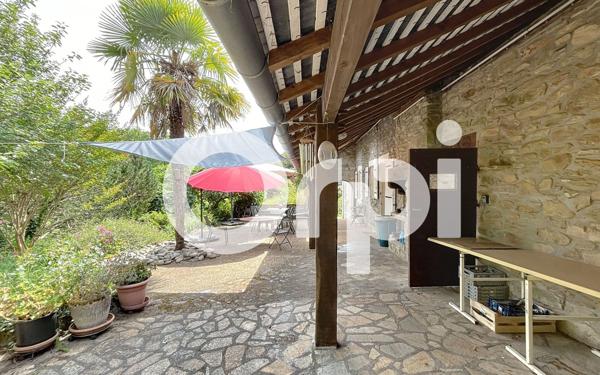 Maison à vendre    7 pièces •  Saint-Mexant