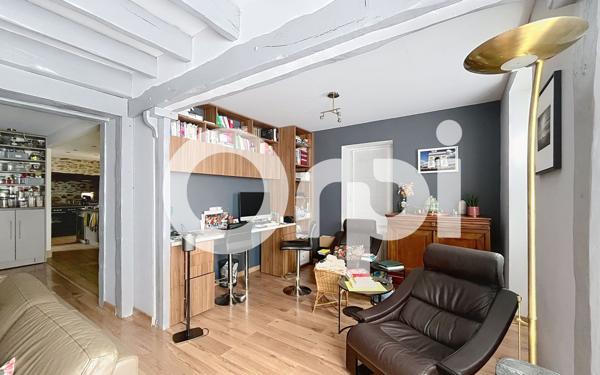 Maison à vendre    7 pièces •  Saint-Mexant