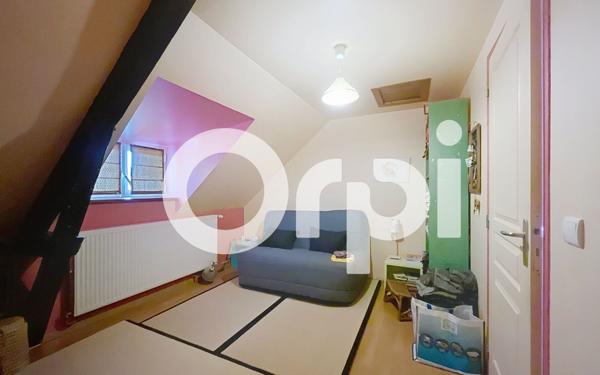 Maison à vendre    7 pièces •  Saint-Mexant