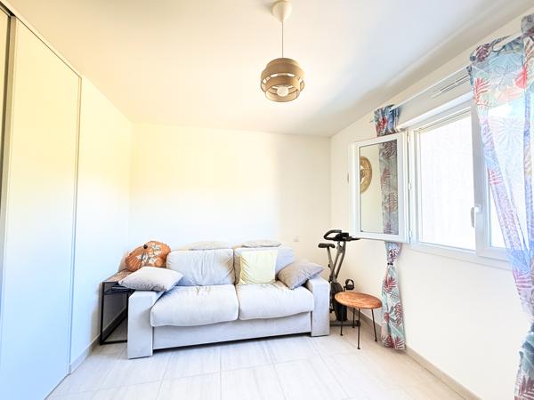 Appartement avec terrasse et vue mer