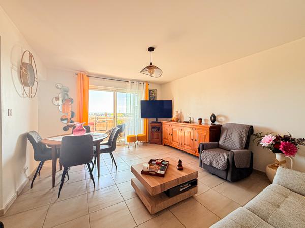 Appartement avec terrasse et vue mer