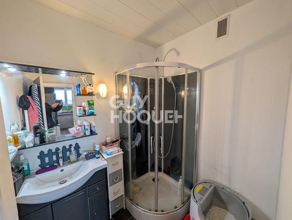 DERNIER ETAGE 3 PIECES 2 CHAMBRES RUEIL CENTRE