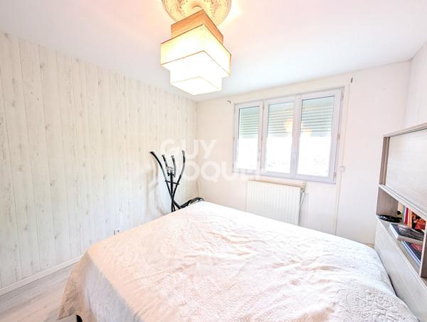 DERNIER ETAGE 3 PIECES 2 CHAMBRES RUEIL CENTRE