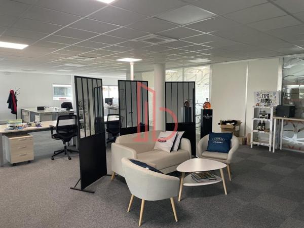 Bureau de 313 m² à louer à Bordeaux Lac - Bruges