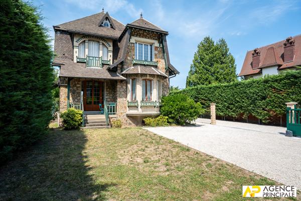 Maison 7 pièces à vendre à Maisons-Laffitte Ouest - 1 090 000 € 1 090 000 € - Référence  13626
