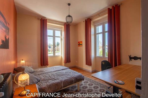 Maison à vendre GORRON (53)maison bourgeoise 3 chambres avec garage sur terrain 717 m2