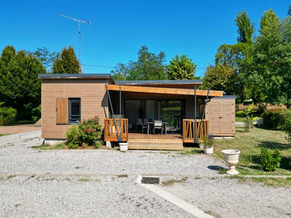 Maison
         3 pièces
        - 42 m² 170 000 € *