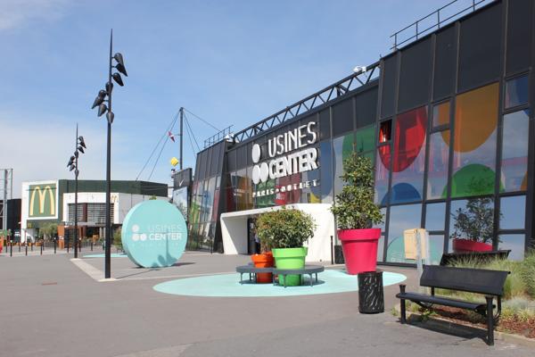 Bureaux à vendre à Roissy-en-France avec accès indépendant et patio intérieur