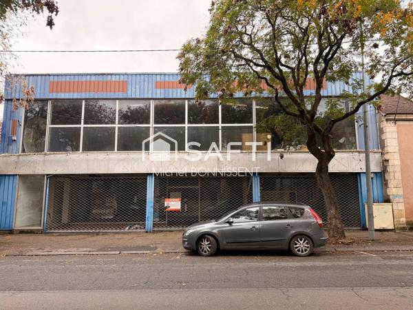 Bourges centre-ville : 1 250 m² de bâtiments et un terrain à potentiel constructible ! »