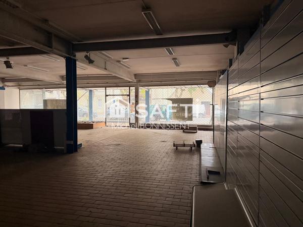 Bourges centre-ville : 1 250 m² de bâtiments et un terrain à potentiel constructible ! »