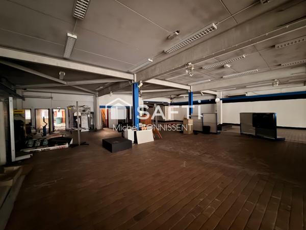 Bourges centre-ville : 1 250 m² de bâtiments et un terrain à potentiel constructible ! »