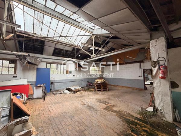 Bourges centre-ville : 1 250 m² de bâtiments et un terrain à potentiel constructible ! »
