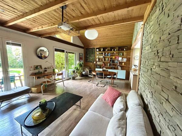 Coup de cœur à Tresserve : magnifique maison individuelle 4 pièces, sur terrain plat d'exception constructible de 2 288 m², accès lac à pied