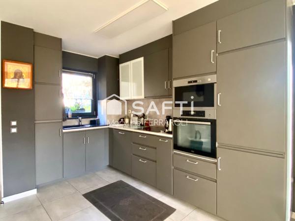 Maison avec cadre incroyable face à la nature