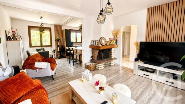 Maison à vendre  5 pièces - 82,50 m 2   BERNAY  - 27