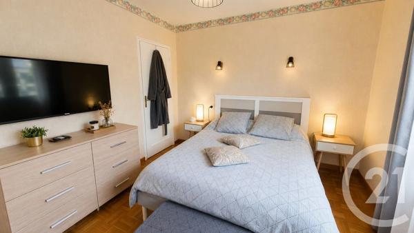 Maison à vendre  5 pièces - 82,50 m 2   BERNAY  - 27