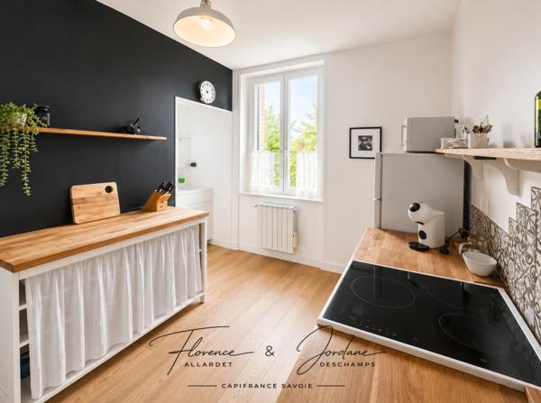 AIX-LES-BAINS – DUPLEX DE CHARME À QUELQUES PAS DU PETIT PORT ET DU LAC DU BOURGET