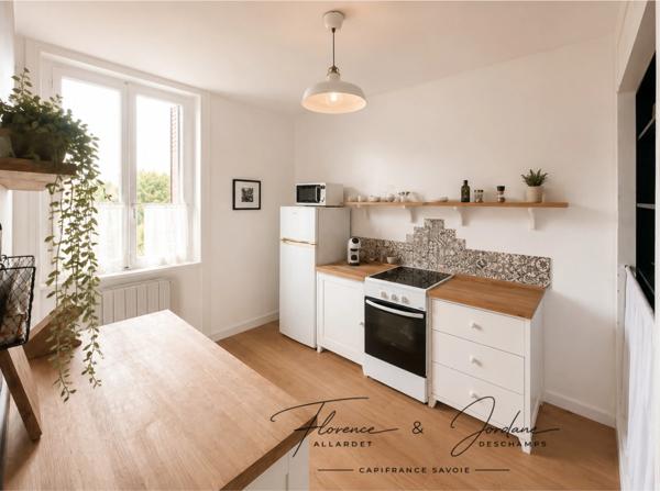 AIX-LES-BAINS – DUPLEX DE CHARME À QUELQUES PAS DU PETIT PORT ET DU LAC DU BOURGET