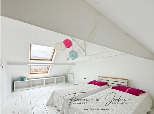 AIX-LES-BAINS – DUPLEX DE CHARME À QUELQUES PAS DU PETIT PORT ET DU LAC DU BOURGET