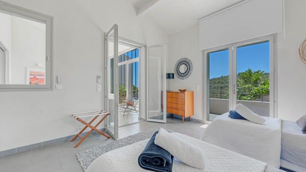 Vente Villa de luxe Grimaud 8 Pièces 323 m²