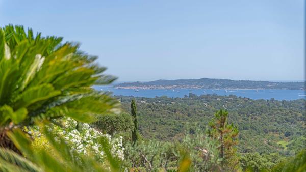 Vente Villa de luxe Grimaud 8 Pièces 323 m²