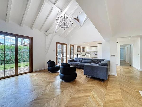 Vente Maison 9 pièces 232 m2 à Sucy-en-Brie