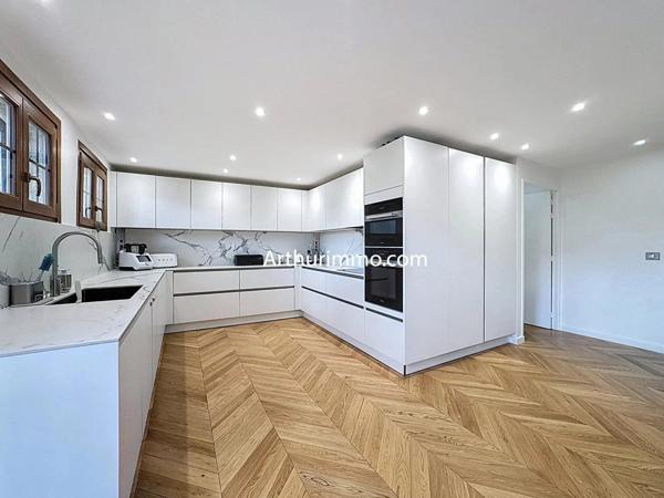 Vente Maison 9 pièces 232 m2 à Sucy-en-Brie