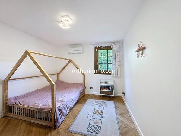 Vente Maison 9 pièces 232 m2 à Sucy-en-Brie