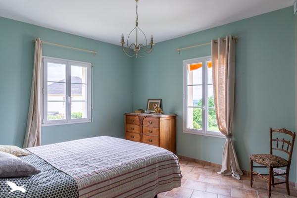 Maison à vendre |                                       Objat |                                        5 pièces  |  150 m²
