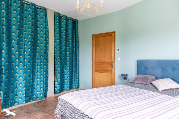 Maison à vendre |                                       Objat |                                        5 pièces  |  150 m²