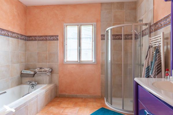 Maison à vendre |                                       Objat |                                        5 pièces  |  150 m²
