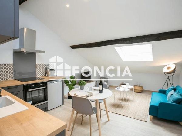 Location Appartement meublé 2 pièces 40.8 m² - 5 PLACE DU CODERC Perigueux 24000