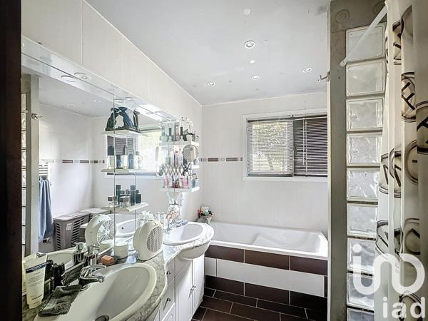 Maison traditionnelle 6 pièces de 157 m² à Bénesse-Maremne (40230)