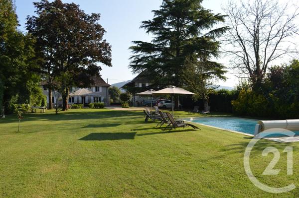 Maison à vendre  10 pièces - 224,50 m2 LES AVENIERES VEYRINS THUELLIN - 38