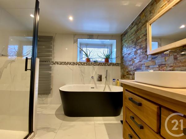 Maison à vendre  10 pièces - 224,50 m2 LES AVENIERES VEYRINS THUELLIN - 38