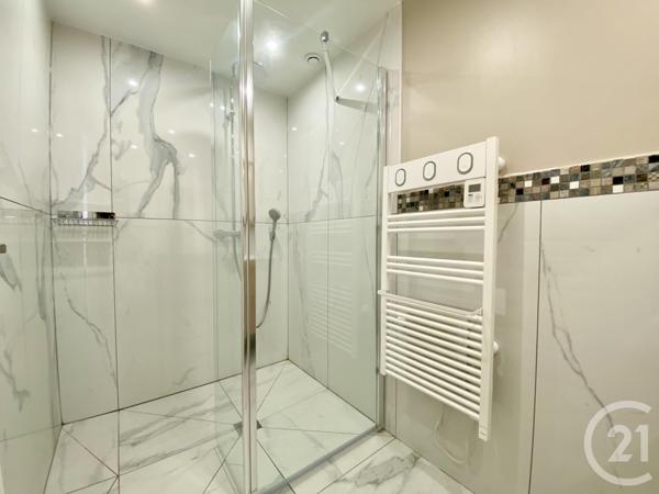 Maison à vendre  10 pièces - 224,50 m2 LES AVENIERES VEYRINS THUELLIN - 38