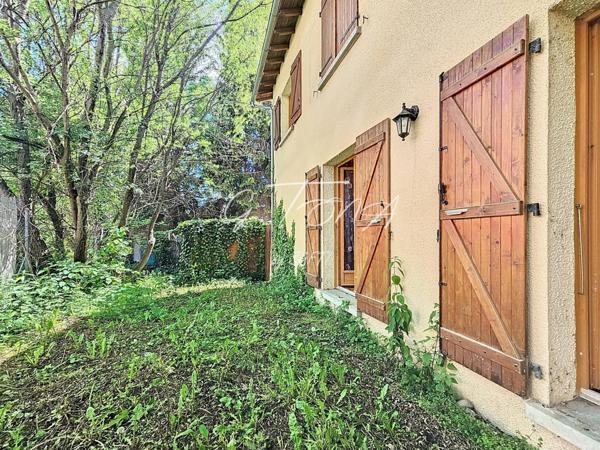 Bourg-Madame - T3 garage centre ville