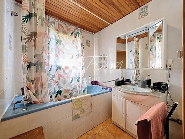 Bourg-Madame - T3 garage centre ville