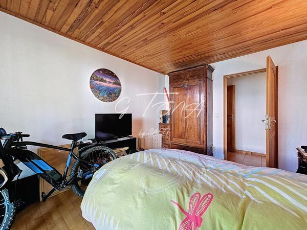 Bourg-Madame - T3 garage centre ville