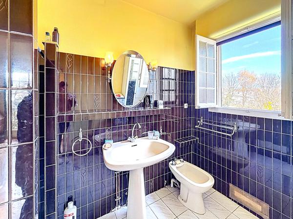 GRANDE MAISON FAMILIALE VERNIOLLE SUR PARCELLE DE 3 000 M² AVEC PISCINE ET VUE PYRÉNÉES