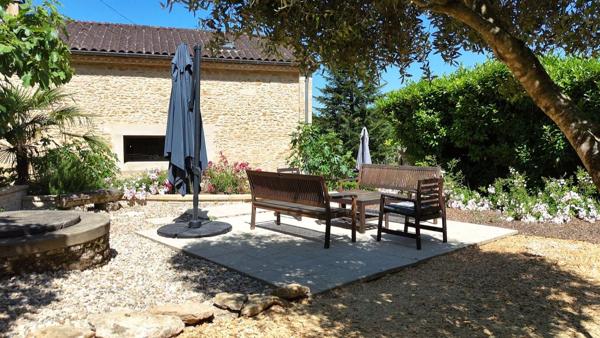 Propriété de caractère à quelques minutes à pied du centre de Sarlat-la-Canéda