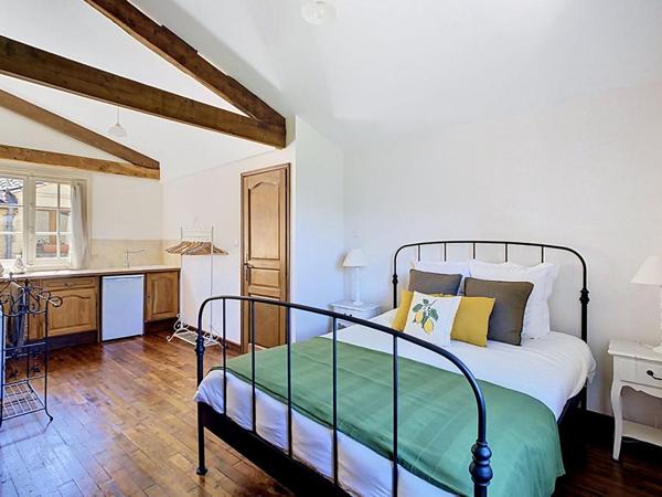 Propriété de caractère à quelques minutes à pied du centre de Sarlat-la-Canéda