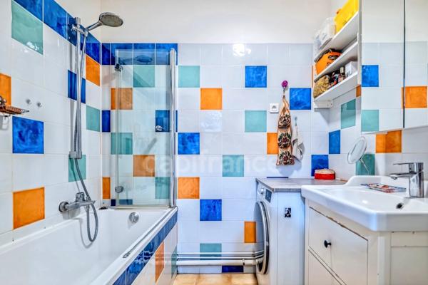 Appartement à vendre 4 pièces PARIS 20EME ARRONDISSEMENT (75) - T4 en étage élevé avec vue panoramique