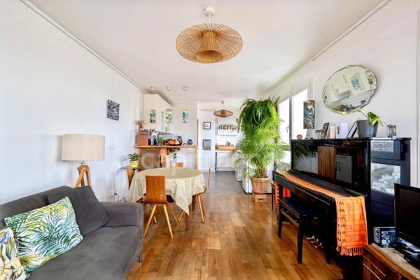 Appartement à vendre 4 pièces PARIS 20EME ARRONDISSEMENT (75) - T4 en étage élevé avec vue panoramique