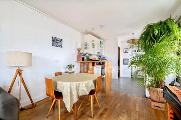 Appartement à vendre 4 pièces PARIS 20EME ARRONDISSEMENT (75) - T4 en étage élevé avec vue panoramique