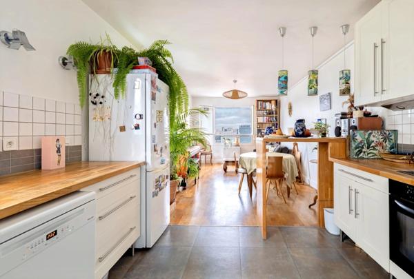 Appartement à vendre 4 pièces PARIS 20EME ARRONDISSEMENT (75) - T4 en étage élevé avec vue panoramique