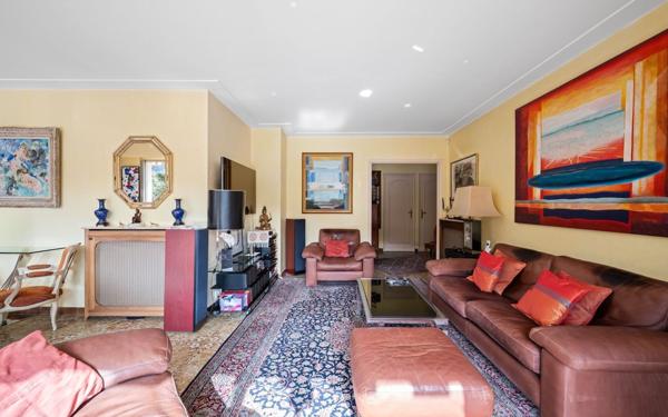 Appartement à vendre    5 pièces • 122 m2 Nice