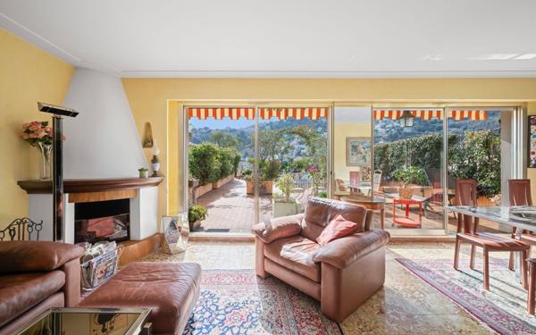 Appartement à vendre    5 pièces • 122 m2 Nice